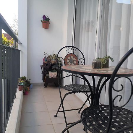 Hermoso Departamento En Temperley Esterno foto